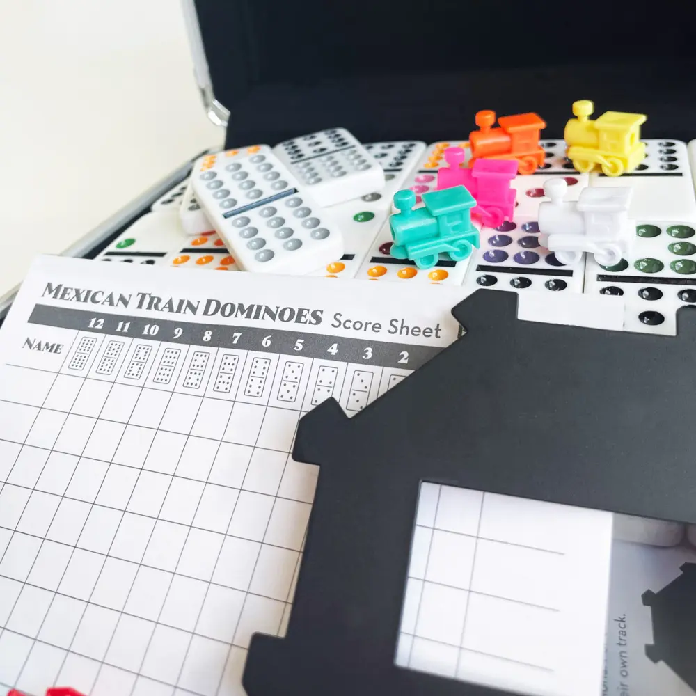 Bild: 8711808762282 | Mexican Train Dominoes | Spiel | 376228.006 | Deutsch | 2025