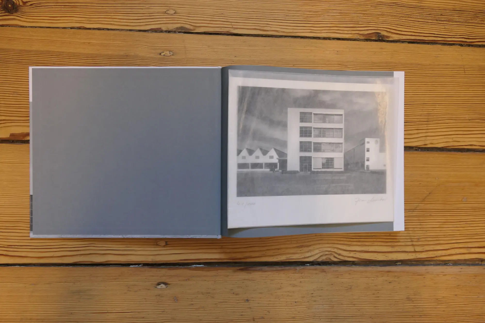 Bild: 9783898092982 | Bauhaus in Nordrhein-Westfalen | Kaija Voss (u. a.) | Taschenbuch