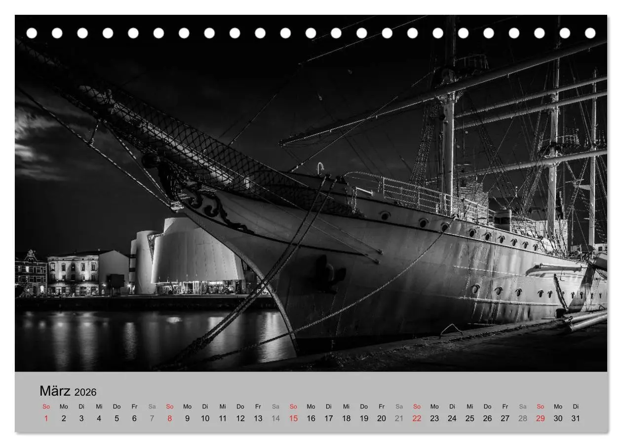 Bild: 9783516033182 | Hansestadt Stralsund bei Nacht (mit GPS-Koordinaten) (Tischkalender...