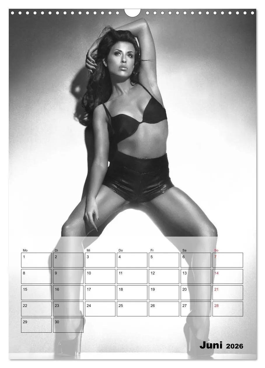 Bild: 9783516444582 | Knisternde Erotik in schwarz-weiß (Wandkalender 2026 DIN A3 hoch),...