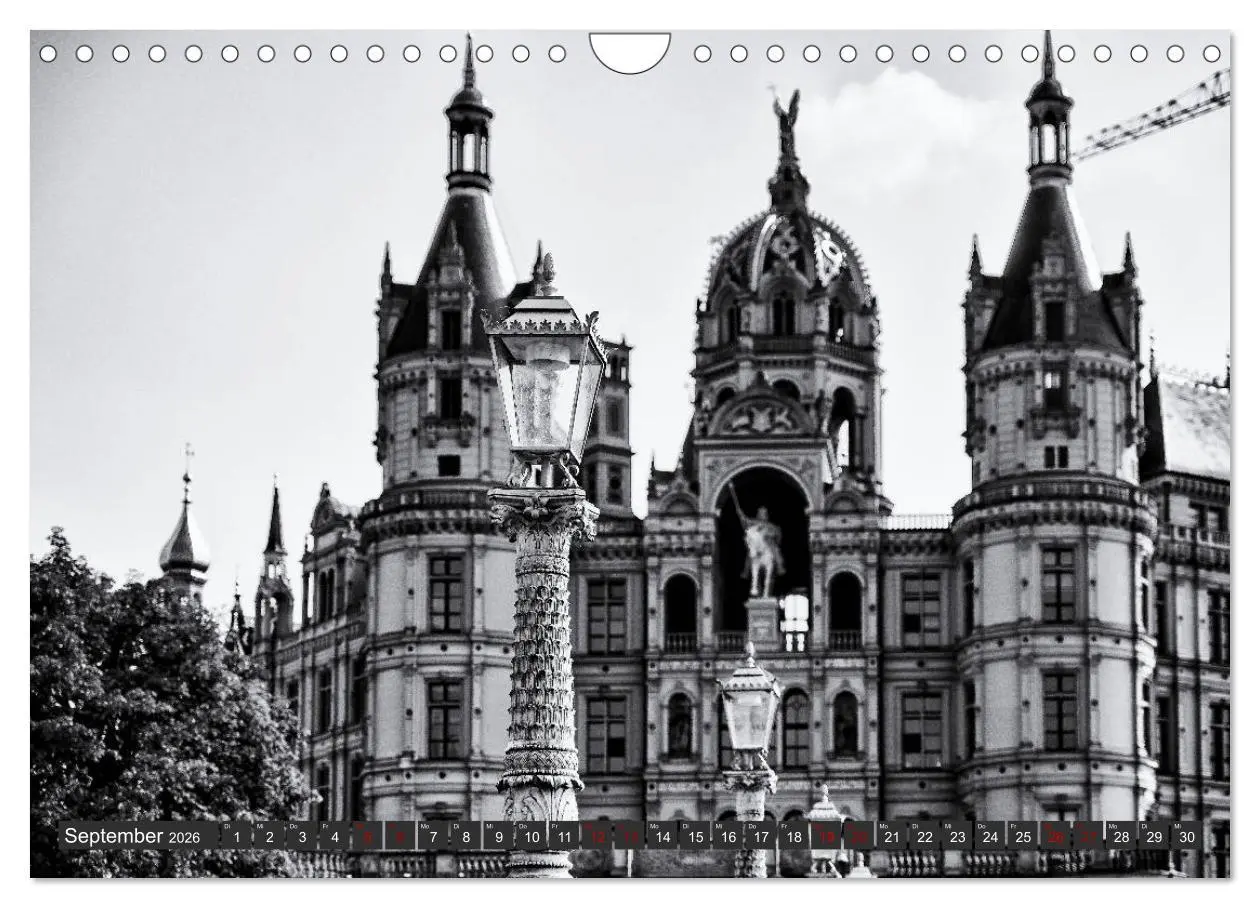 Bild: 9783457875582 | Ein Blick auf Schwerin (Wandkalender 2026 DIN A4 quer), CALVENDO...