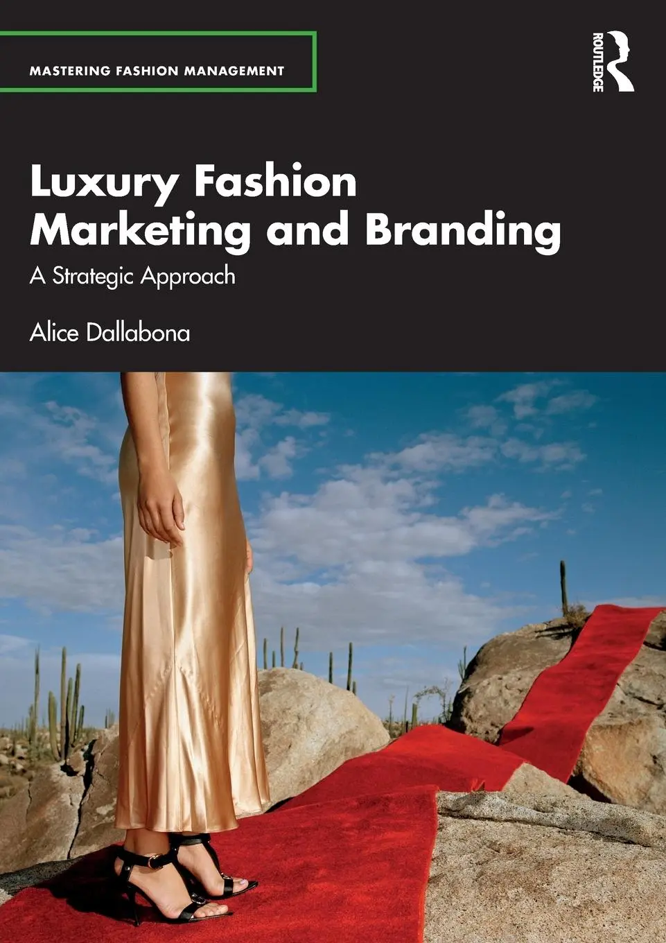 Cover: 9781032206882 | Luxury Fashion Marketing and Branding | A Strategic Approach | Buch