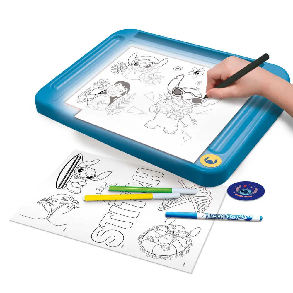 Bild: 8008324107582 | STITCH Zeichen Schule mit Licht | Kartonschachtel | 107582 | Deutsch