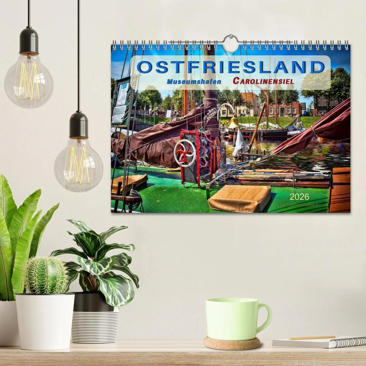 Bild: 9783516119282 | Ostfriesland - Museumshafen Carolinensiel (Wandkalender 2026 DIN A4...