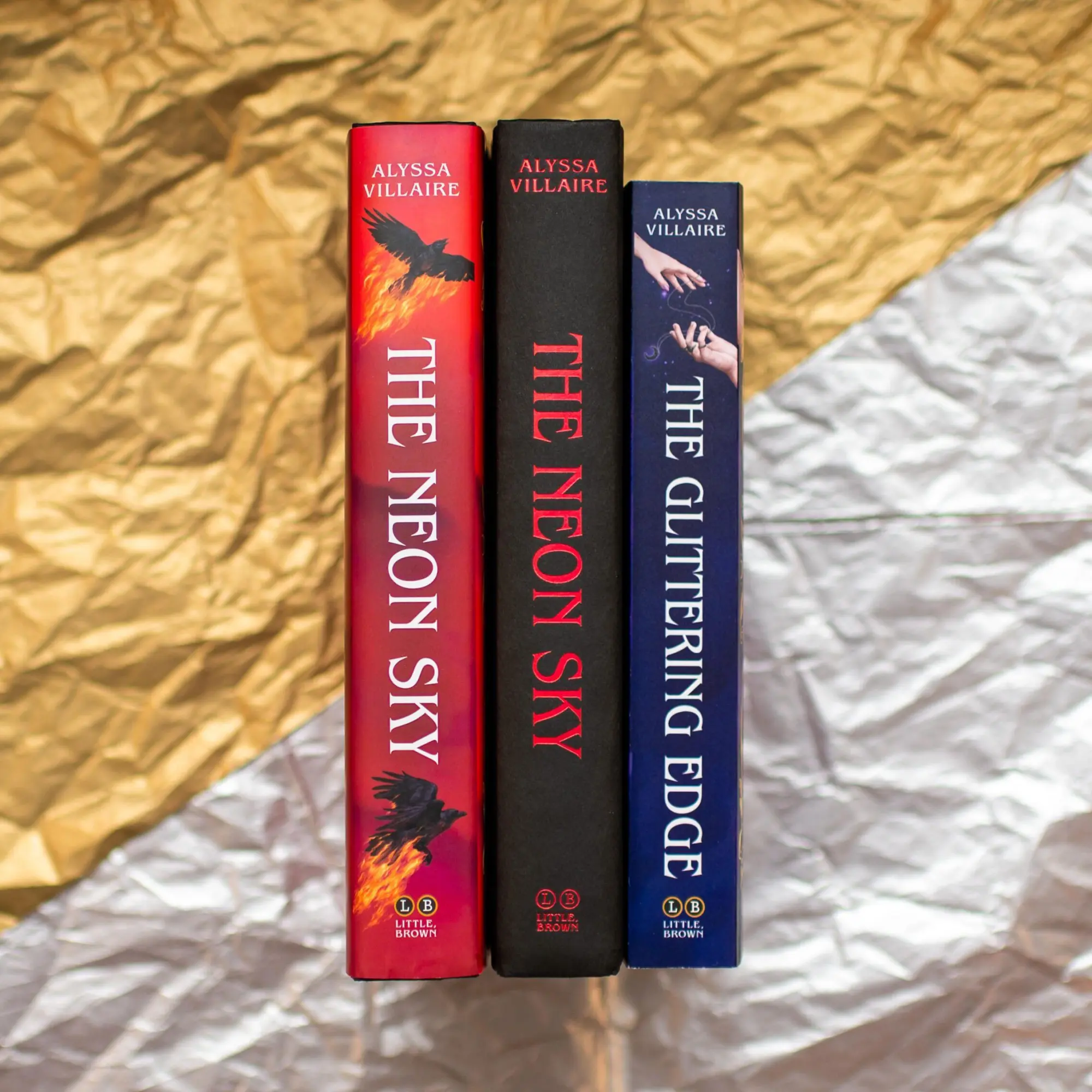 Bild: 9780316574983 | The Neon Sky | Alyssa Villaire | Buch | Englisch | 2026