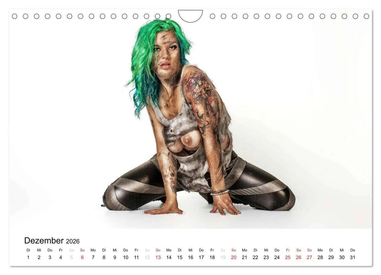 Bild: 9783516099683 | DIRTY GIRLS Frauen in Wasser und Öl (Wandkalender 2026 DIN A4...