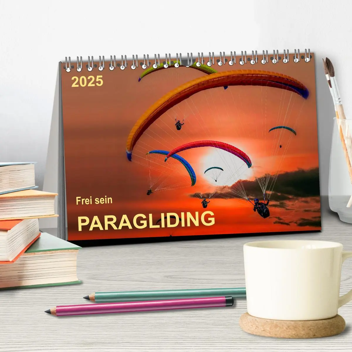 Bild: 9783435590384 | Frei sein - Paragliding (Tischkalender 2025 DIN A5 quer), CALVENDO...
