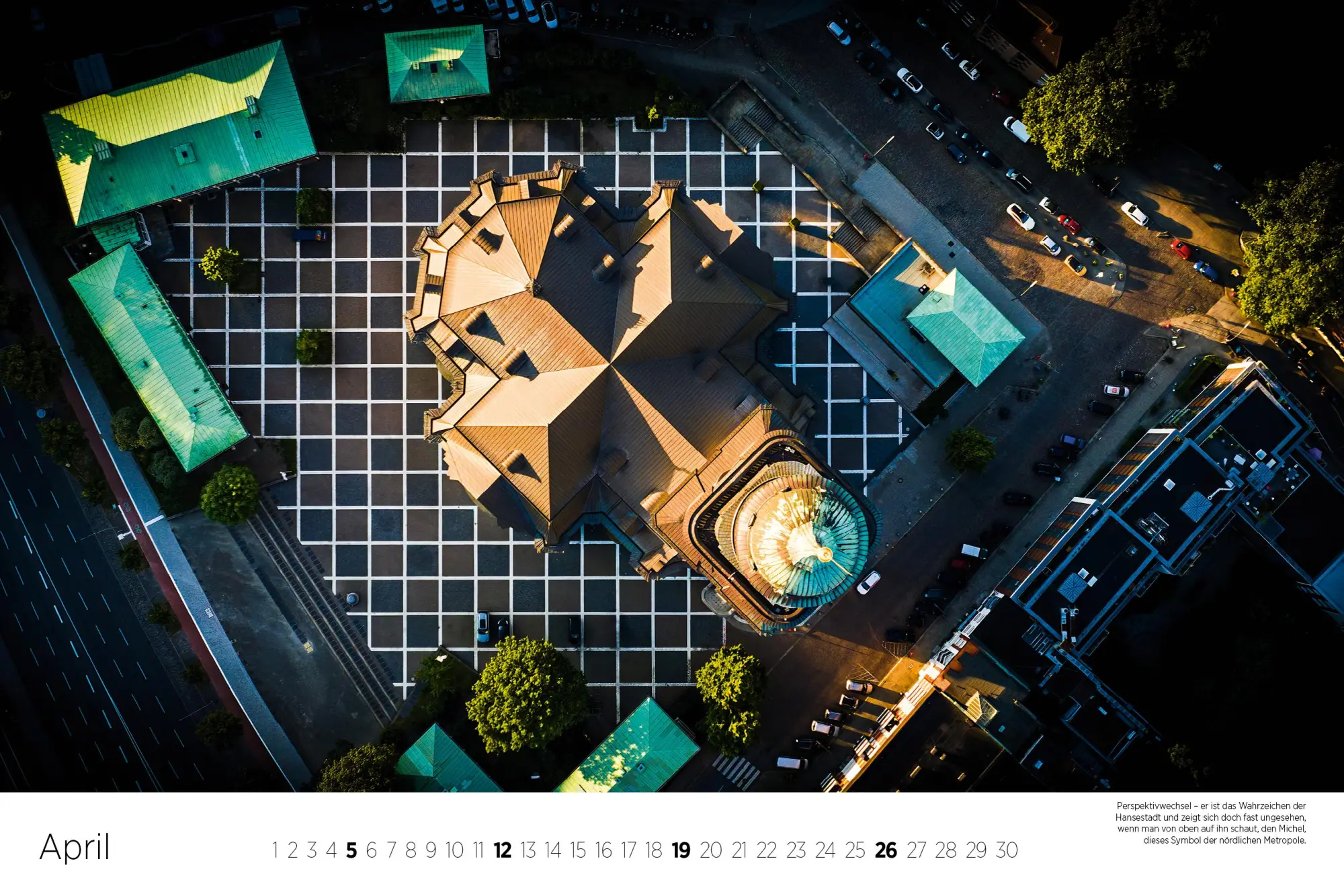 Bild: 9783667130884 | Hamburg - aus den Wolken 2026 | Kalender | 14 S. | Deutsch | 2026