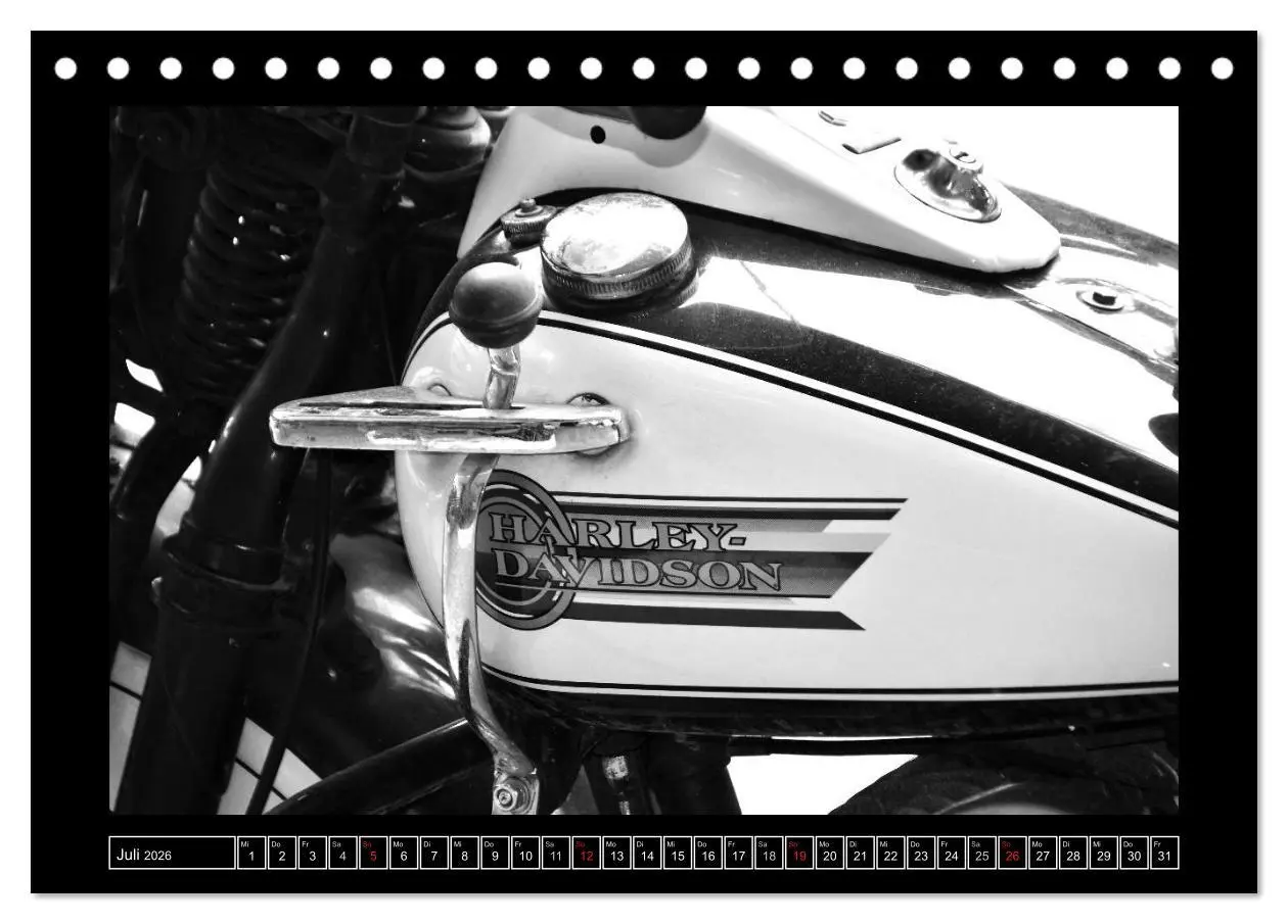 Bild: 9783457871584 | Harley Davidson WLA 750 in Schwarzweiss (Tischkalender 2026 DIN A5...