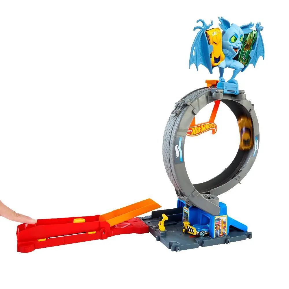 Bild: 194735195084 | Hot Wheels City Nemesis Bat vs Tire Shop | Fensterkarton | HTN78