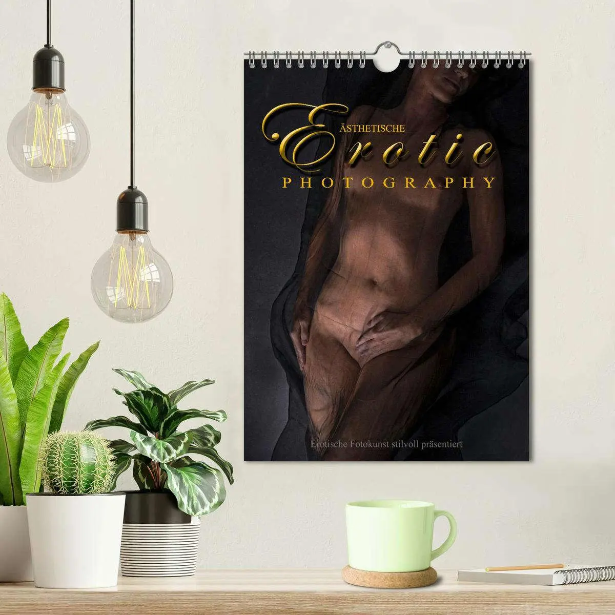 Bild: 9783516363685 | Ästhetische EROTIC Photographie (Wandkalender 2026 DIN A4 hoch),...