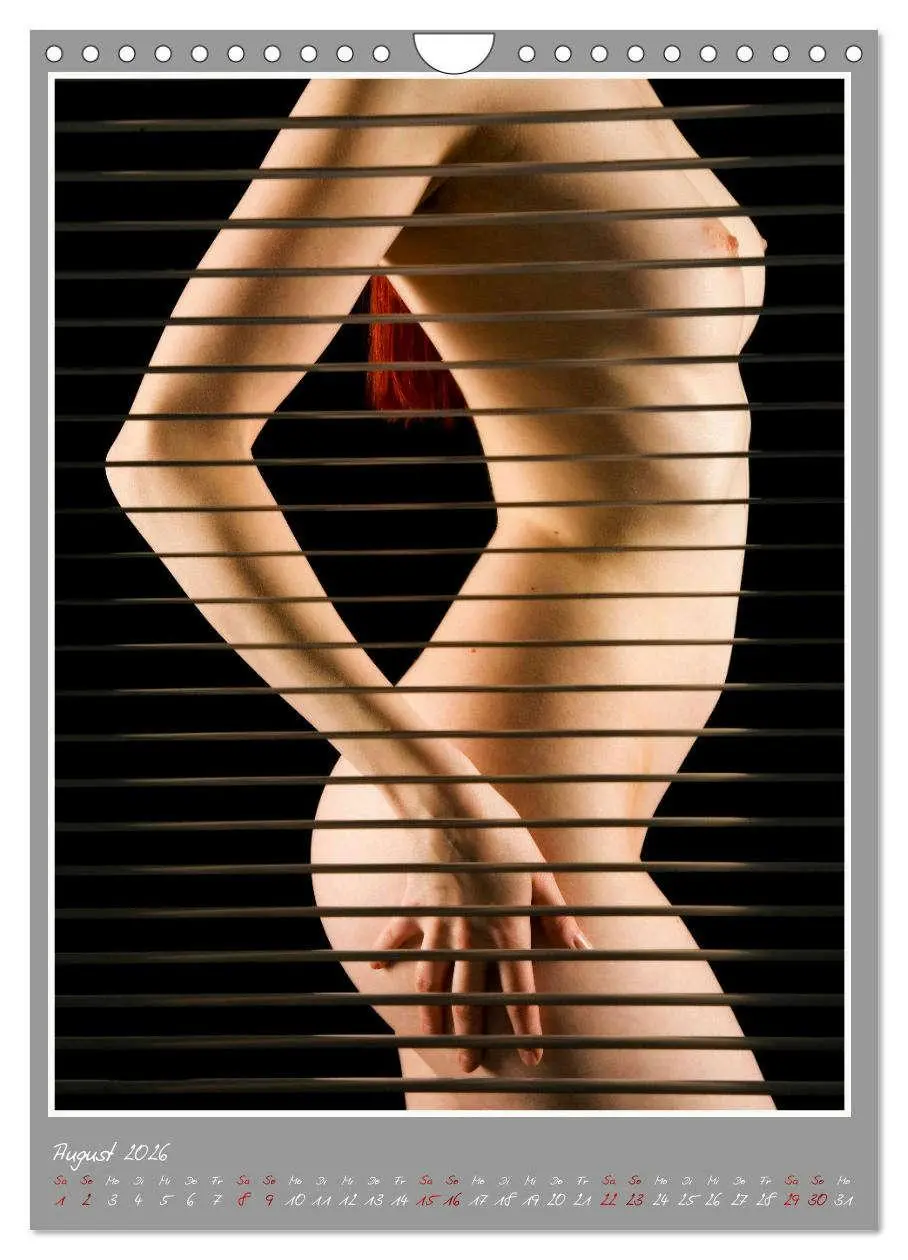 Bild: 9783516363685 | Ästhetische EROTIC Photographie (Wandkalender 2026 DIN A4 hoch),...