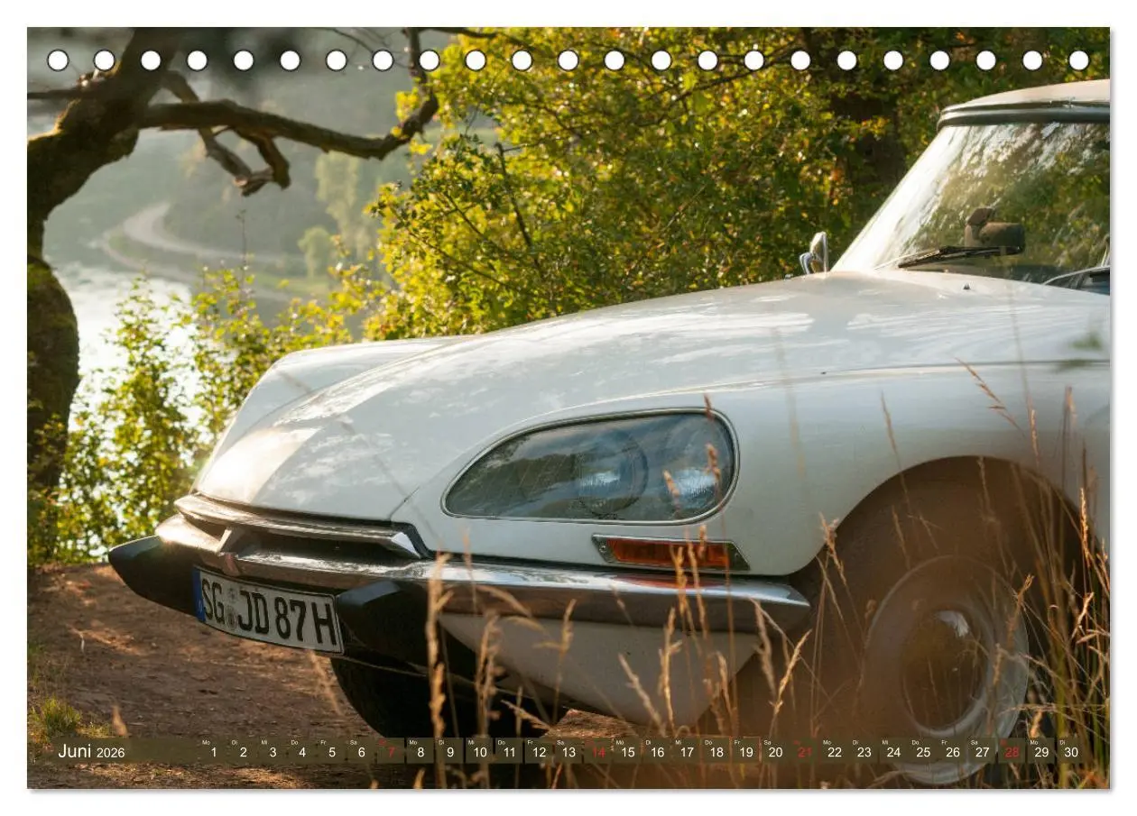 Bild: 9783457764985 | Citroën DS Göttin im Mittelrheintal (Tischkalender 2026 DIN A5...
