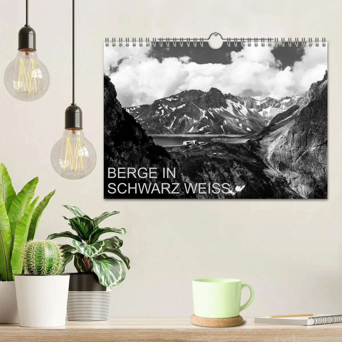 Bild: 9783516098785 | BERGE IN SCHWARZ WEISS (Wandkalender 2026 DIN A4 quer), CALVENDO...