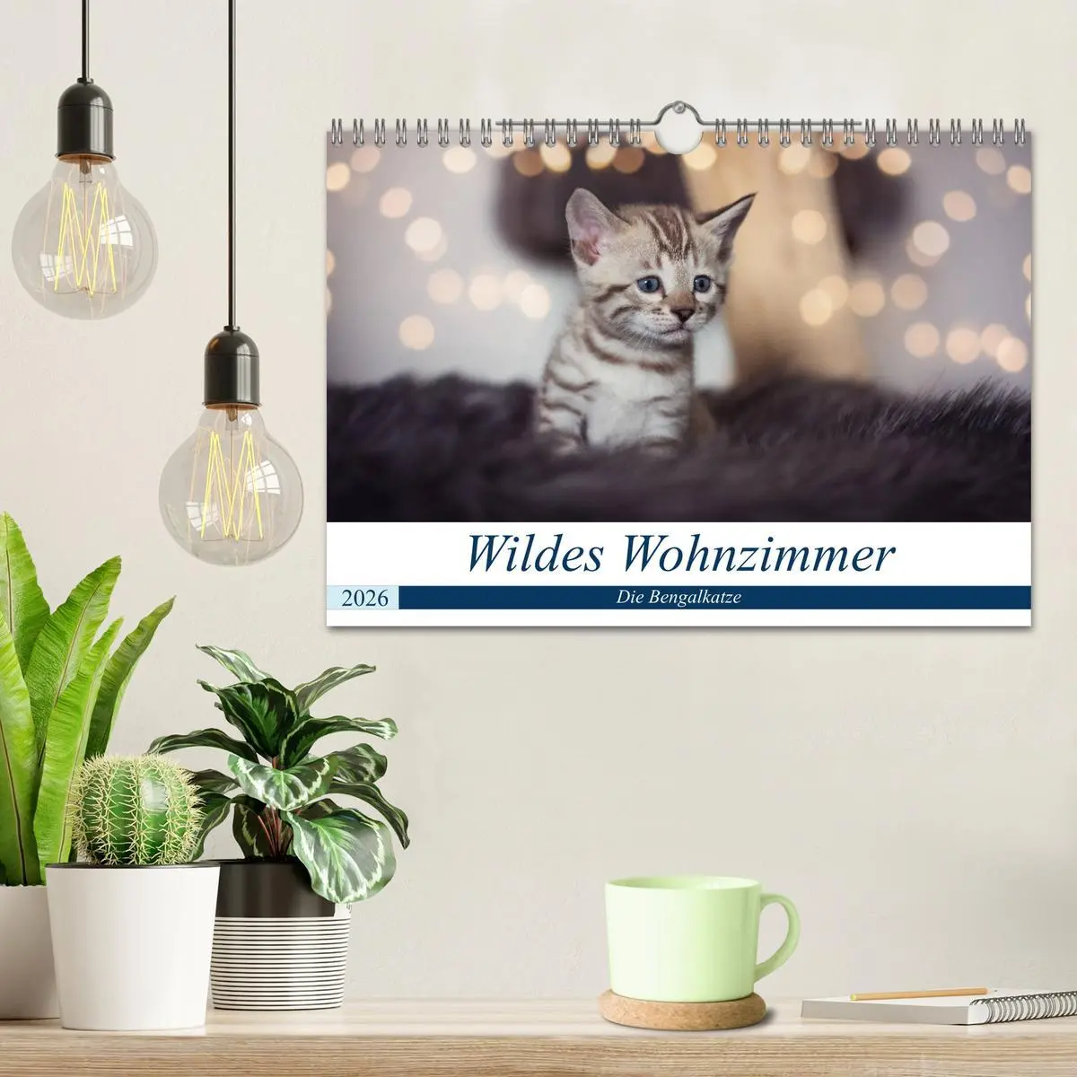 Bild: 9783457748985 | Wildes Wohnzimmer - Die Bengalkatze (Wandkalender 2026 DIN A4...