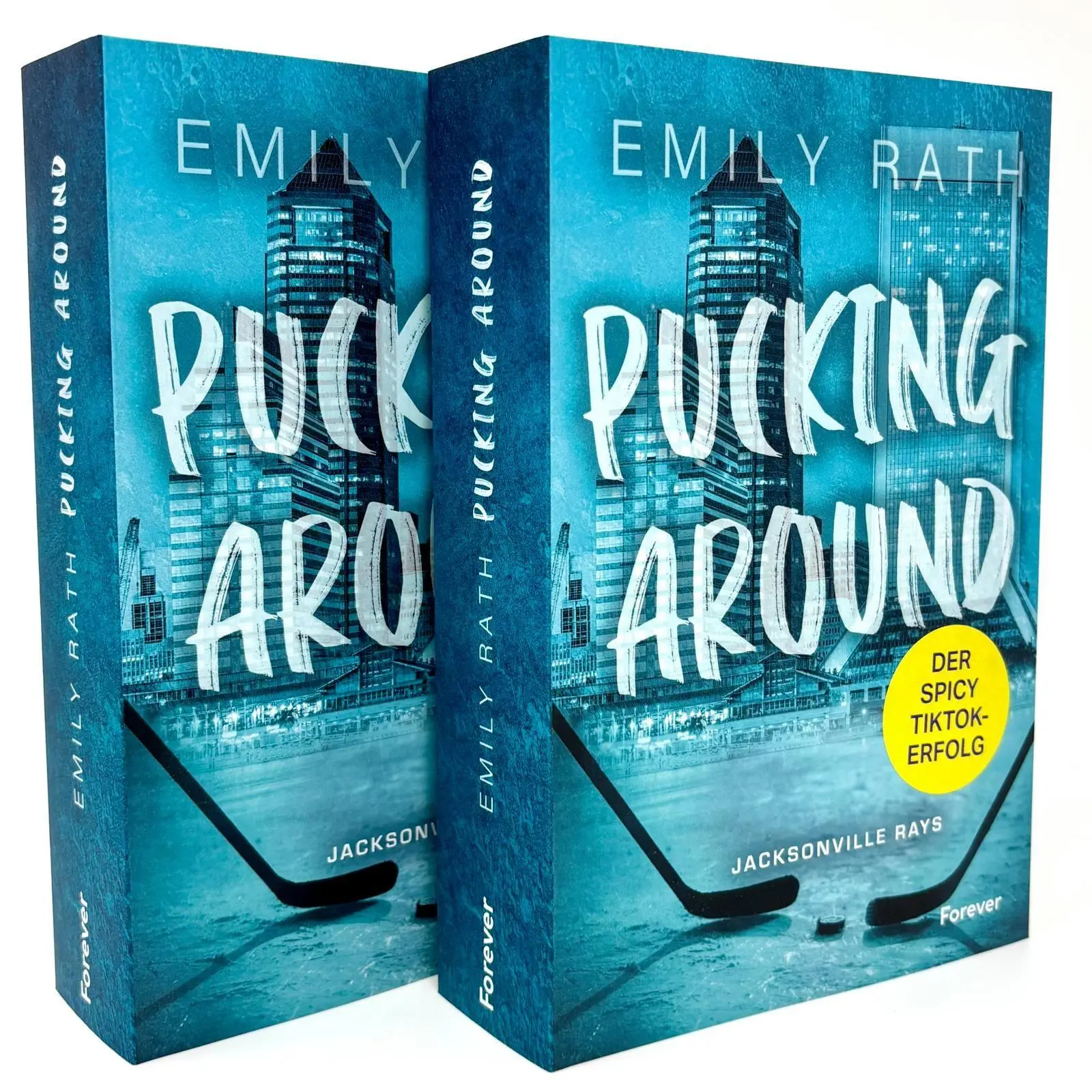 Bild: 9783989780286 | Pucking Around | Emily Rath | Taschenbuch | 736 S. | Deutsch | 2025