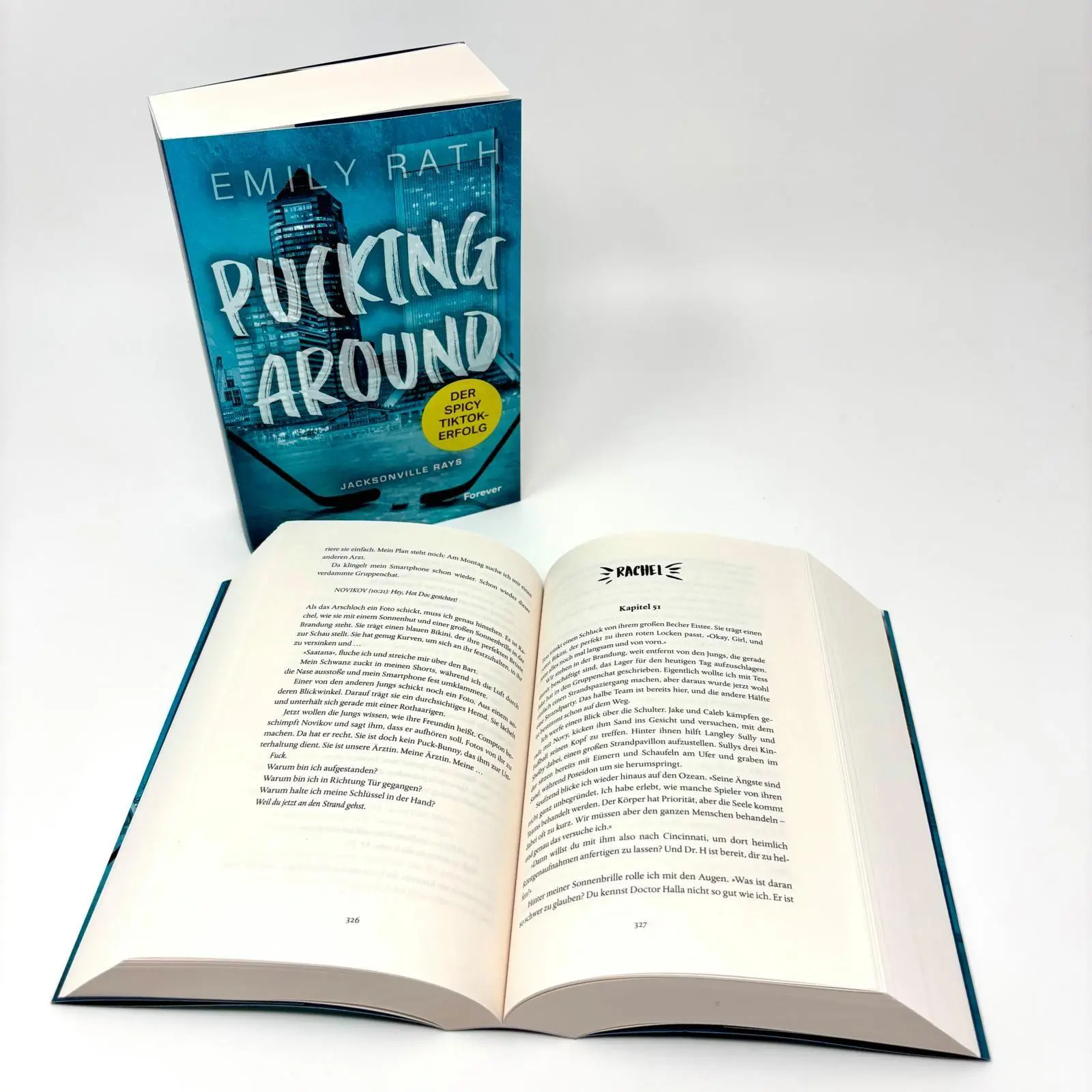 Bild: 9783989780286 | Pucking Around | Emily Rath | Taschenbuch | 736 S. | Deutsch | 2025