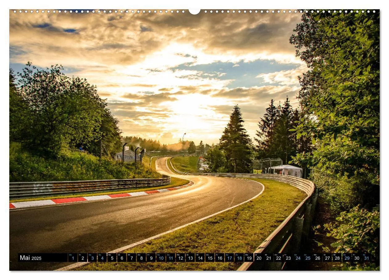 Bild: 9783457071786 | Rennstrecken Impressionen (Wandkalender 2025 DIN A2 quer), CALVENDO...
