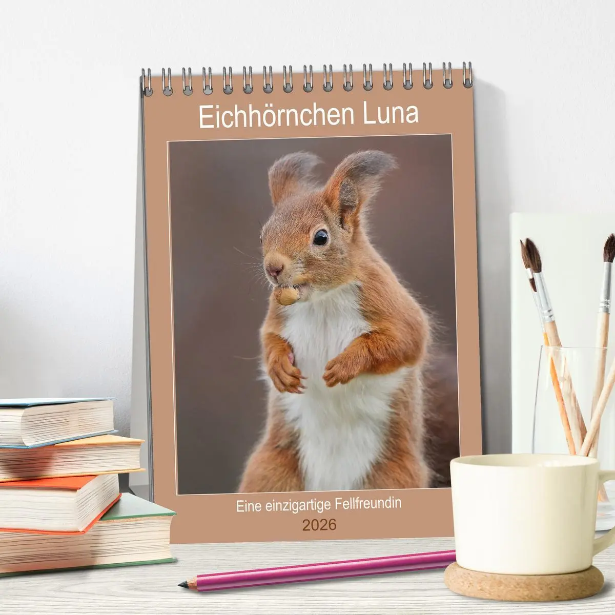 Bild: 9783516384086 | Eichhörnchen Luna (Tischkalender 2026 DIN A5 hoch), CALVENDO...