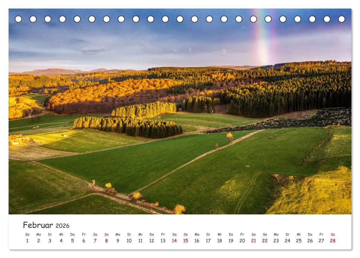 Bild: 9783457894286 | Das Sauerland bei Brilon aus der Vogelperspektive (Tischkalender...