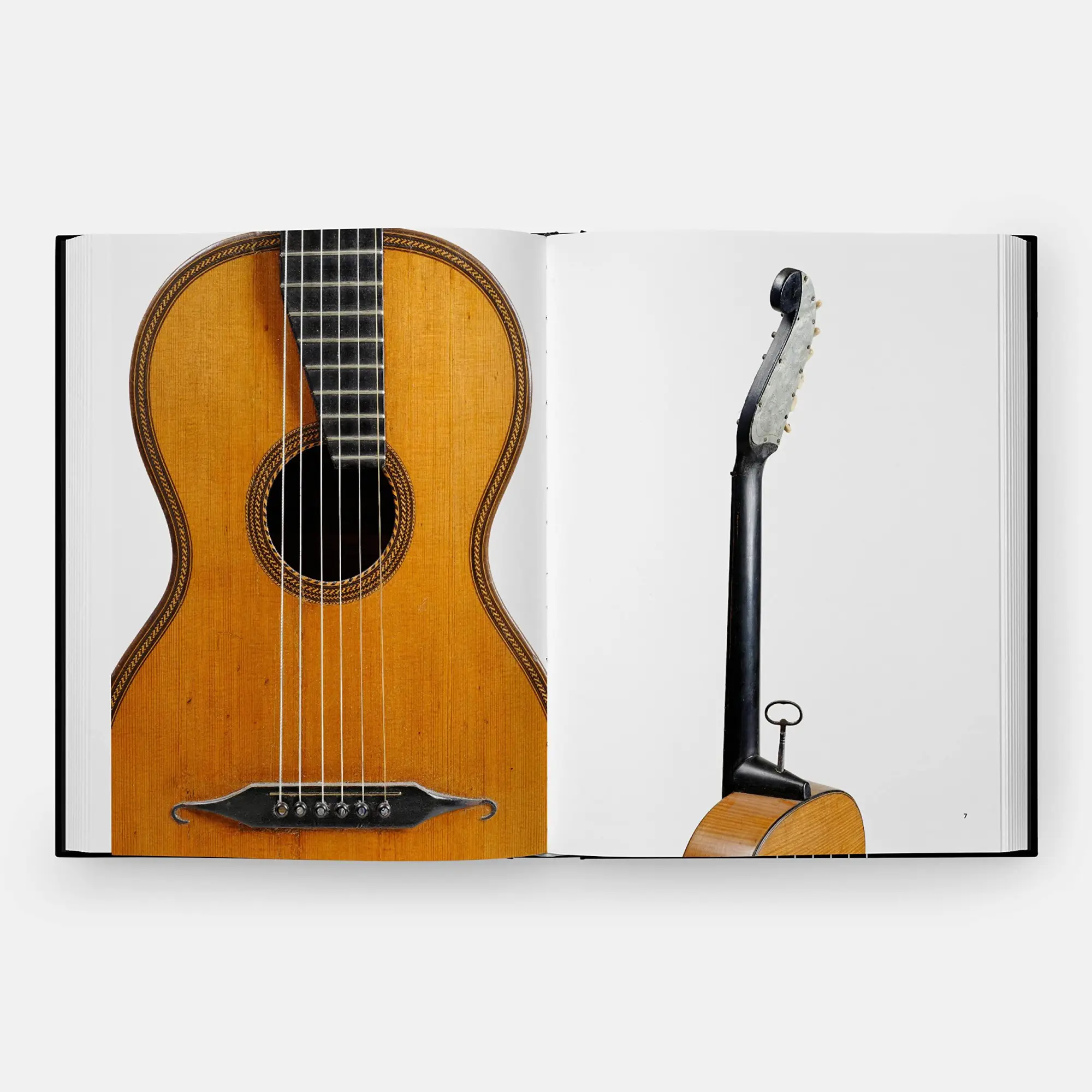 Bild: 9781838665586 | Guitar | The Shape of Sound, 100 Iconic Designs | Ultan Guilfoyle
