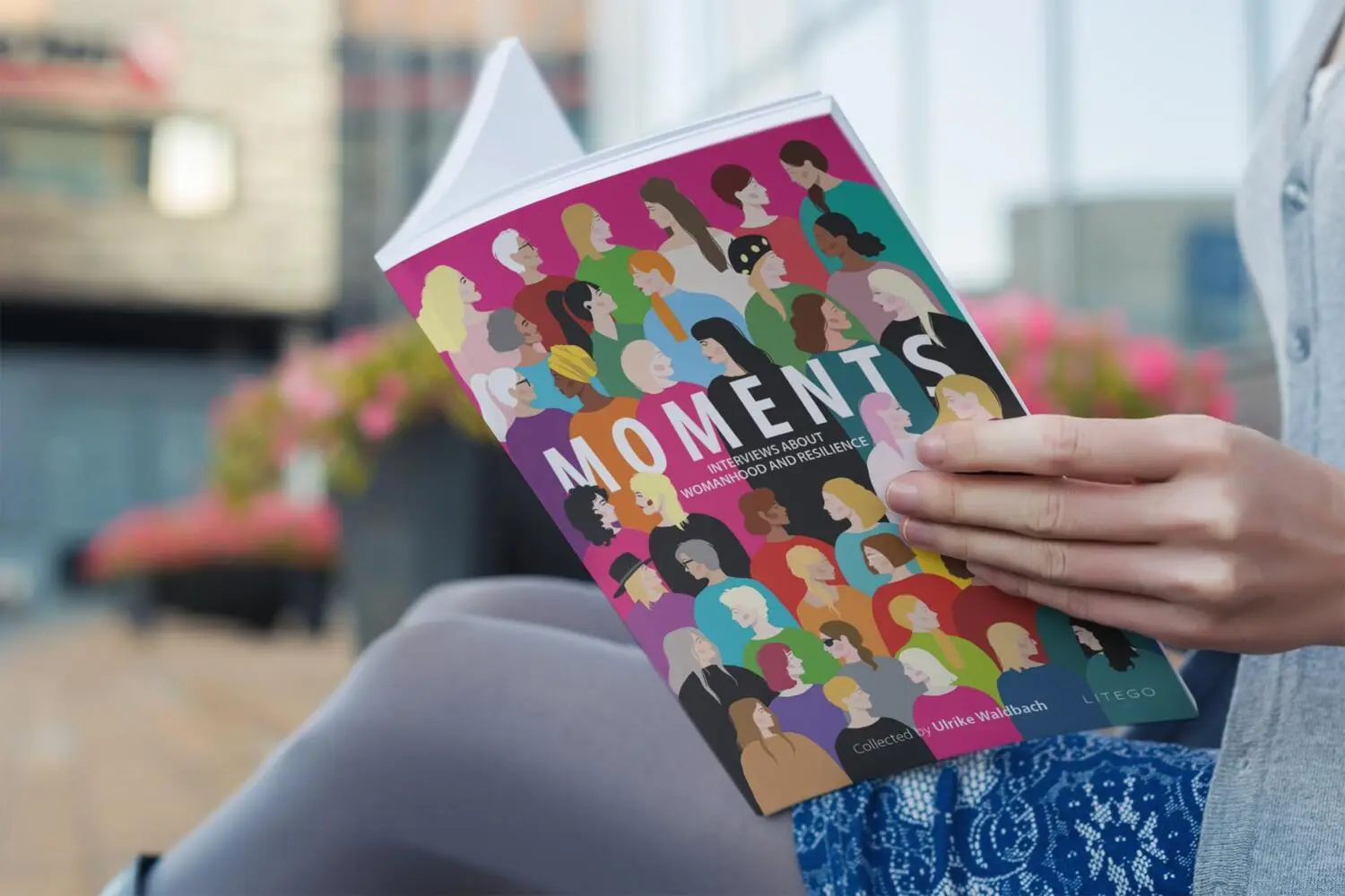 Bild: 9783991590187 | MOMENTS - Interviews about Womanhood and Resilience | Taschenbuch