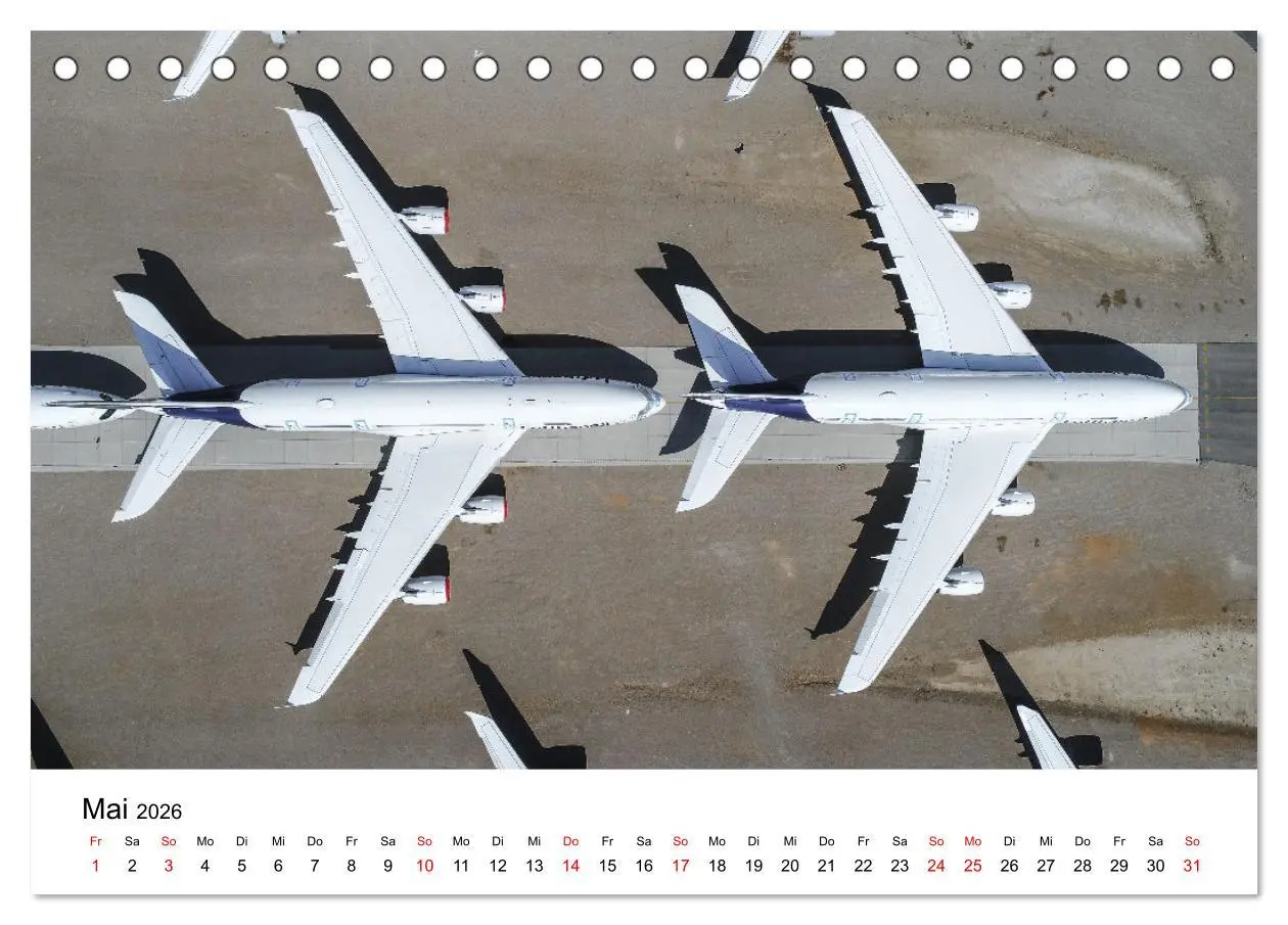 Bild: 9783457610787 | GROUNDED (Tischkalender 2026 DIN A5 quer), CALVENDO Monatskalender