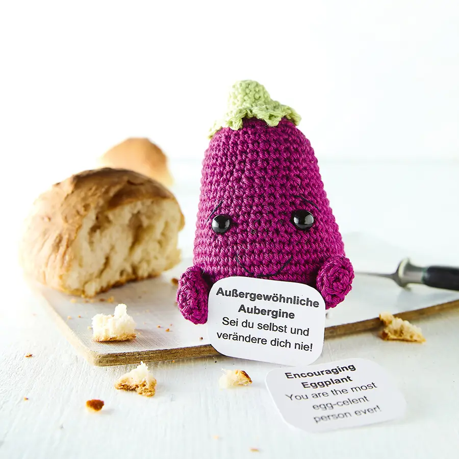 Bild: 9783735871787 | Emotional Support Veggies. Kleine Häkelfiguren mit positiven...