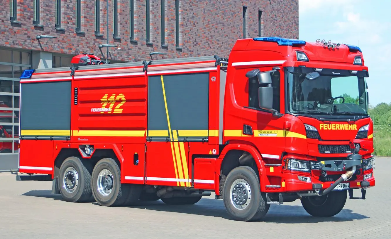 Bild: 9783751611787 | Jahrbuch Feuerwehrfahrzeuge 2026 | Taschenbuch | 160 S. | Deutsch