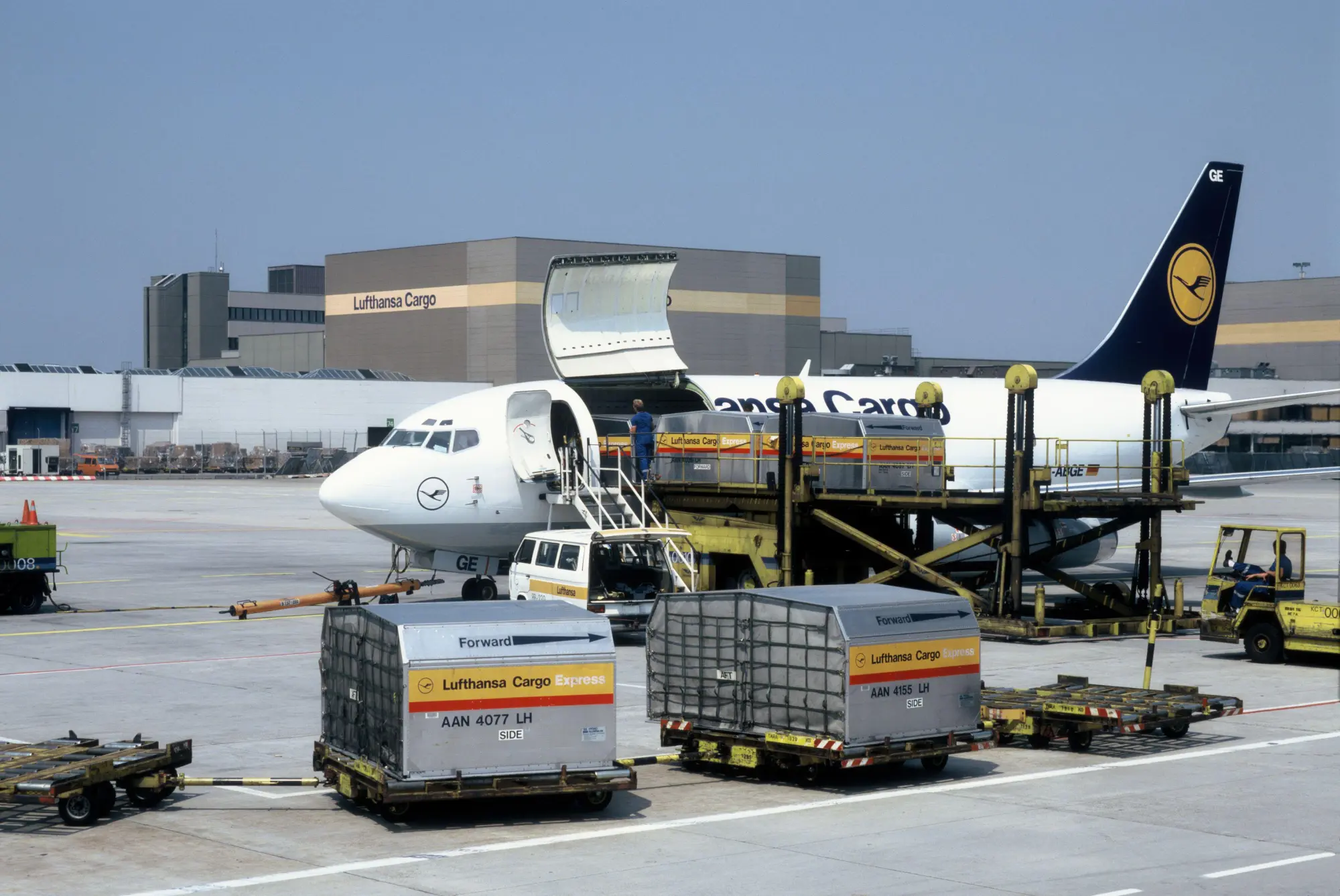 Bild: 9783987022487 | 100 Jahre Lufthansa | Alle Flugzeuge und ihre Geschichte | Buch | 2025