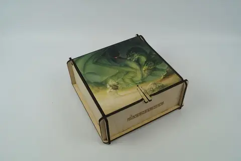 Cover: 4260091157687 | Aventuria Kartentruhe Lindwurm | Auslaufartikel | deutsch