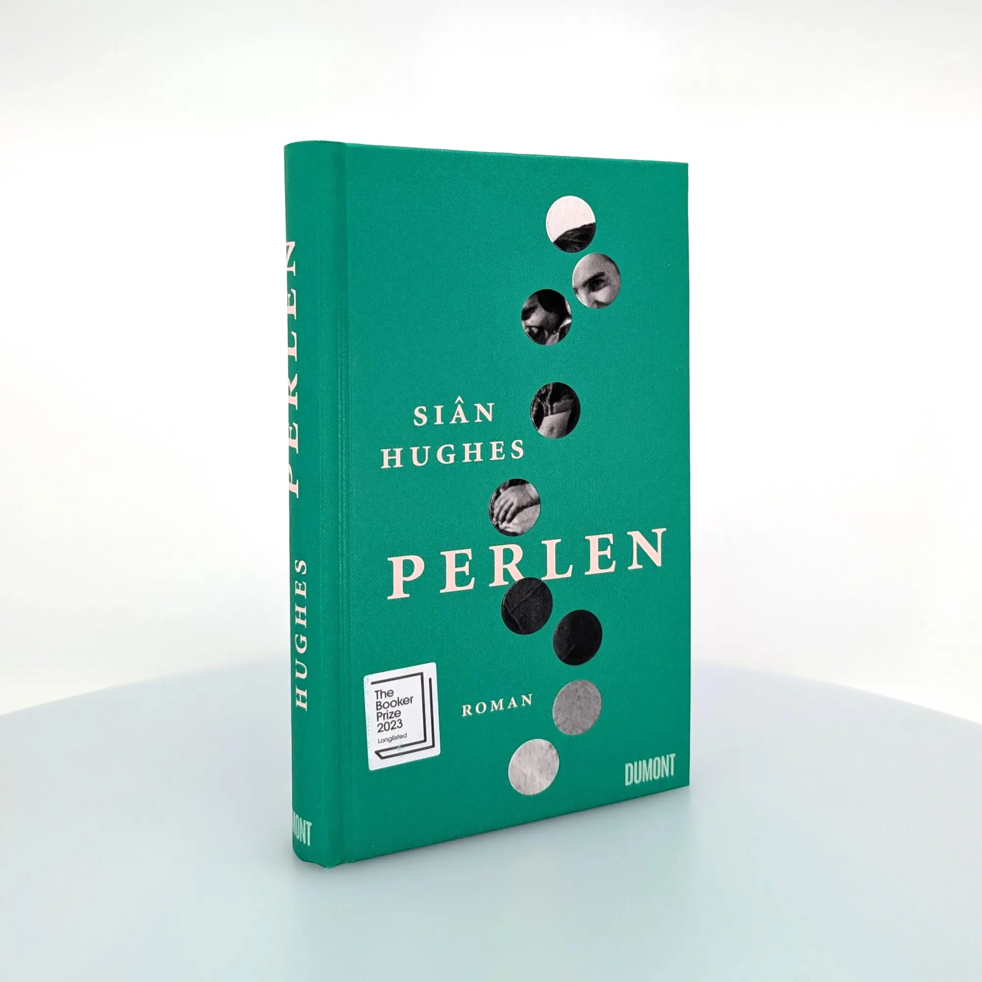 Bild: 9783755800088 | Perlen | Roman Nominiert für den Booker Prize 2023 (Longlist) | Hughes