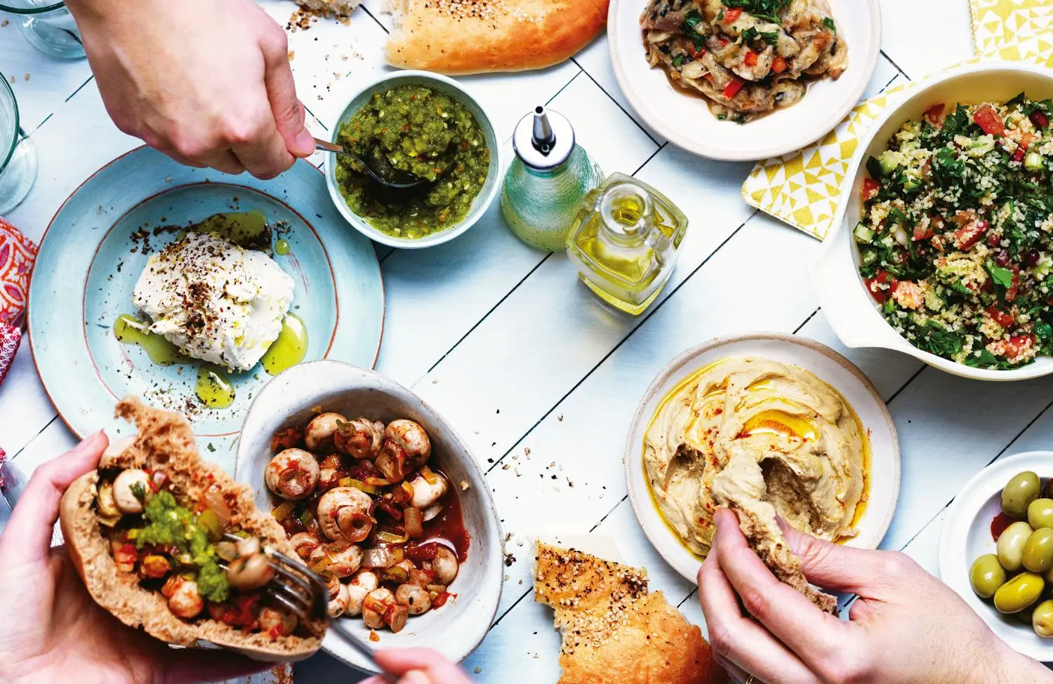 Bild: 9781911641988 | Hummus to Halva | Recipes from a Levantine Kitchen | Mouysset (u. a.)
