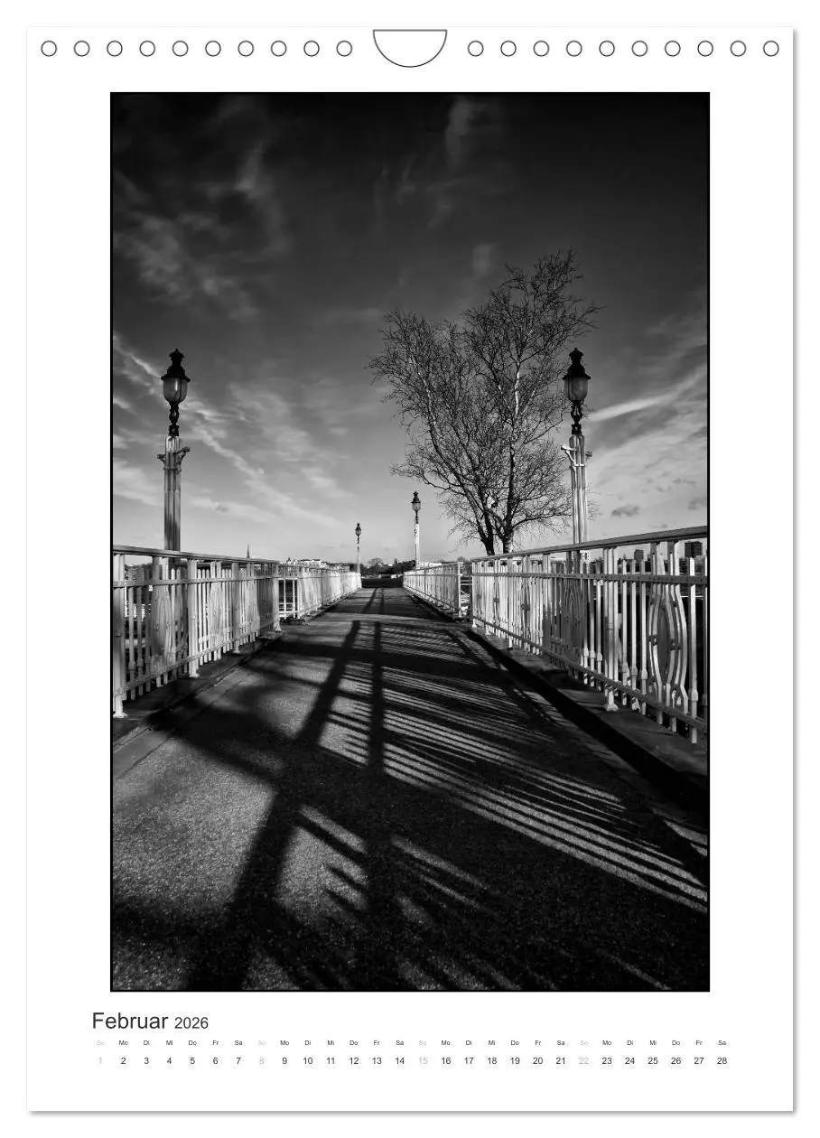 Bild: 9783516482188 | Hamburg Vertical (Wandkalender 2026 DIN A4 hoch), CALVENDO...