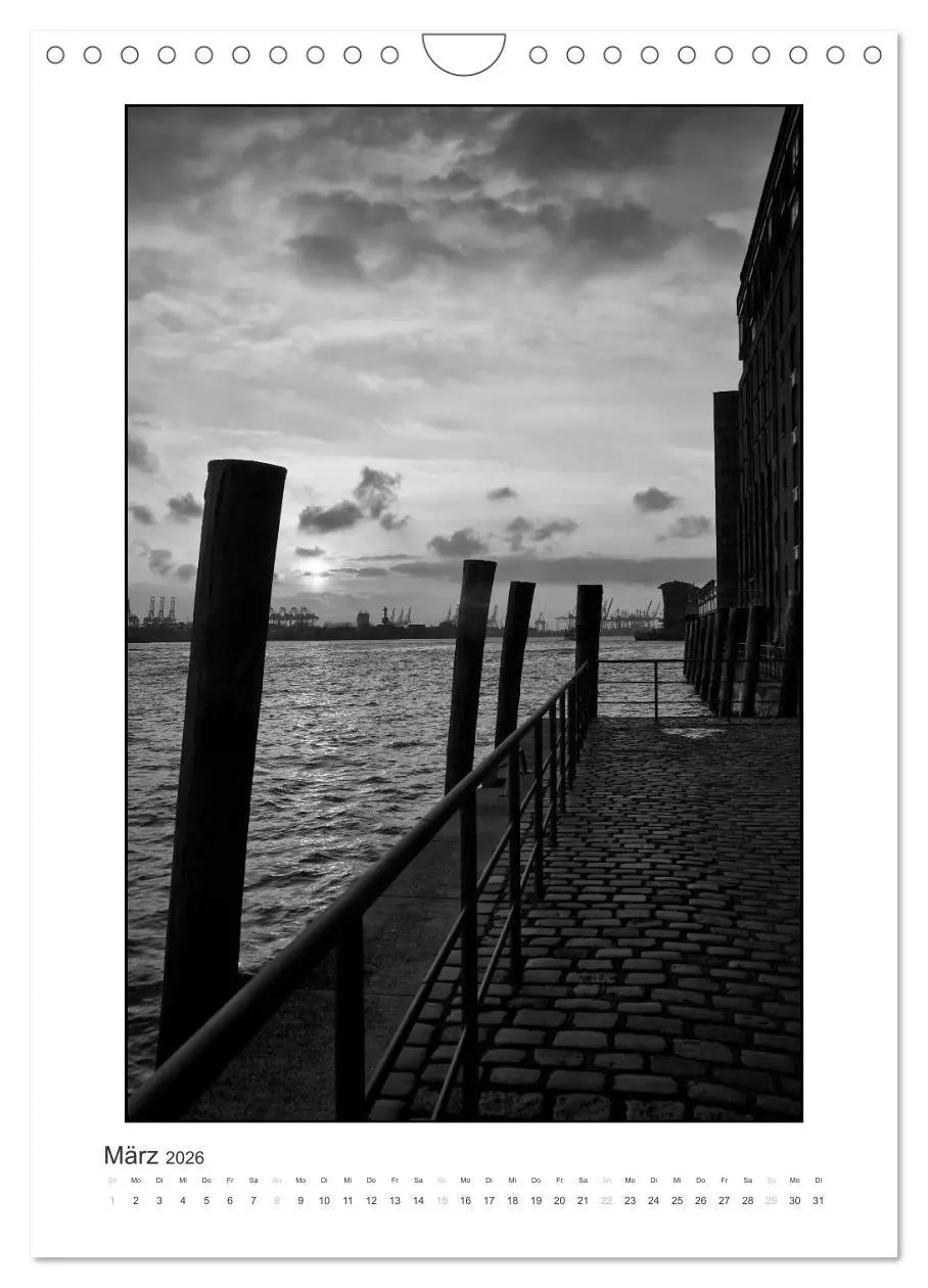 Bild: 9783516482188 | Hamburg Vertical (Wandkalender 2026 DIN A4 hoch), CALVENDO...