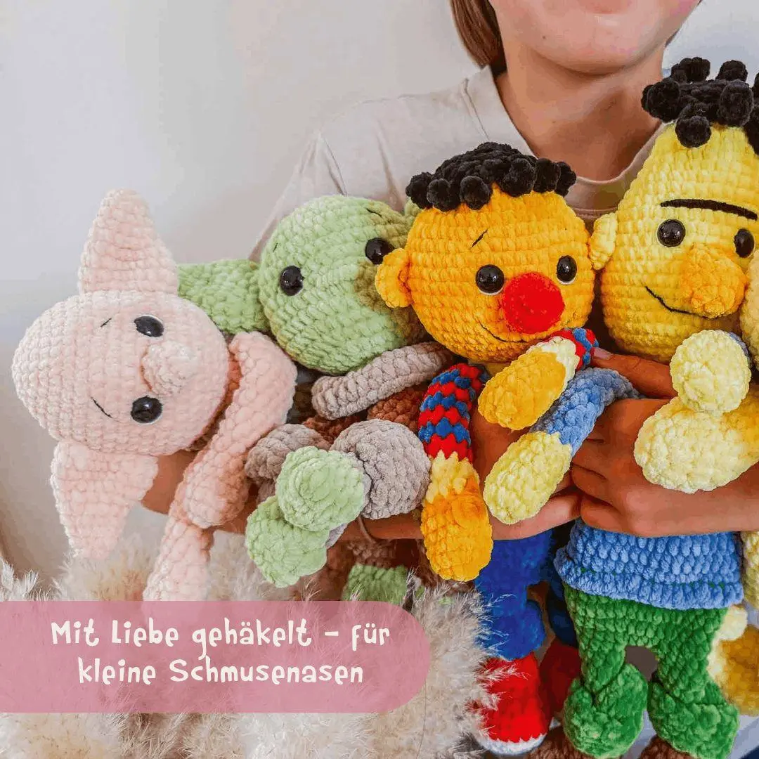 Bild: 9783735872388 | Schmuse-Schnuffels Lieblingshelden häkeln | Helena Möller | Buch