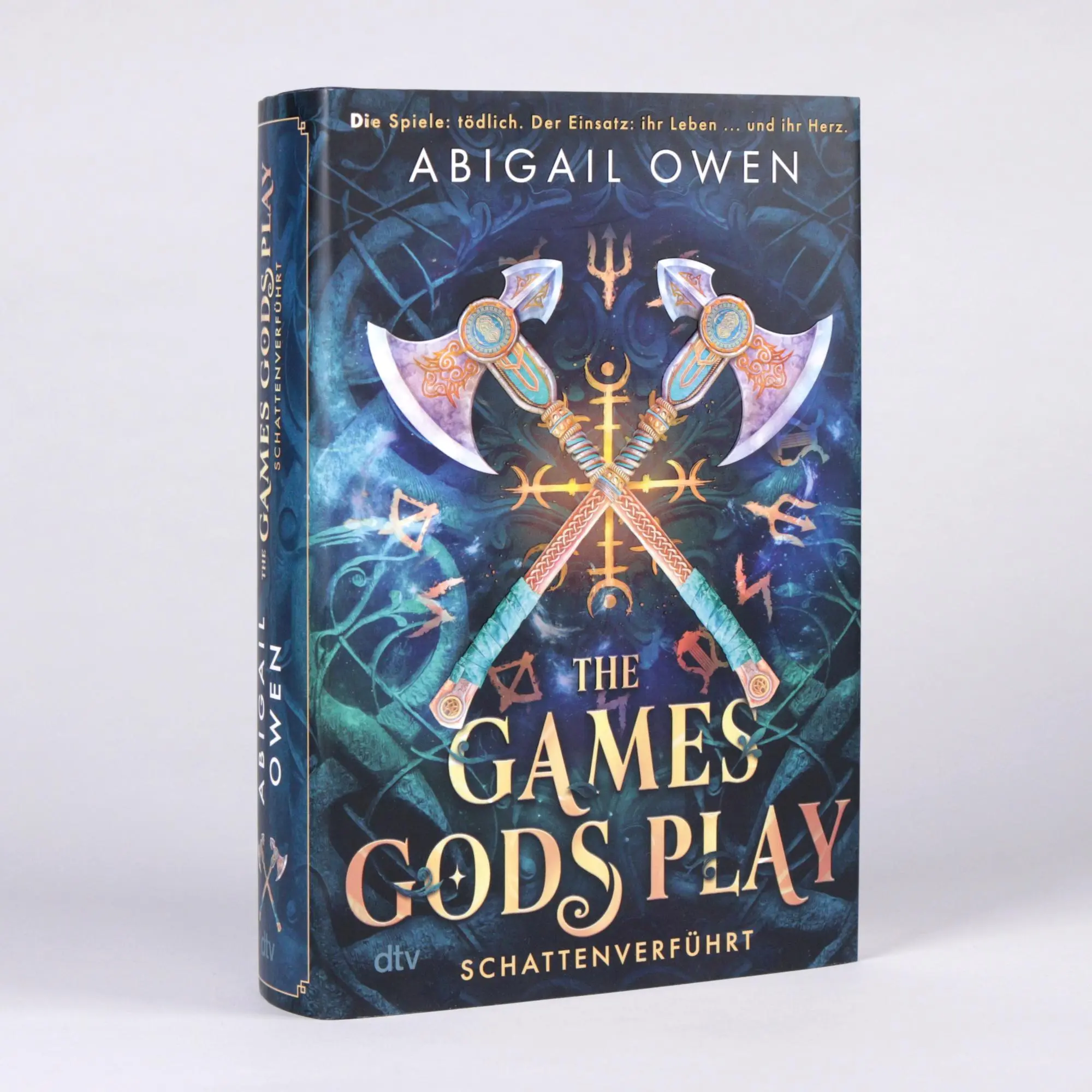 Bild: 9783423284288 | The Games Gods Play - Schattenverführt | Abigail Owen | Buch | 704 S.