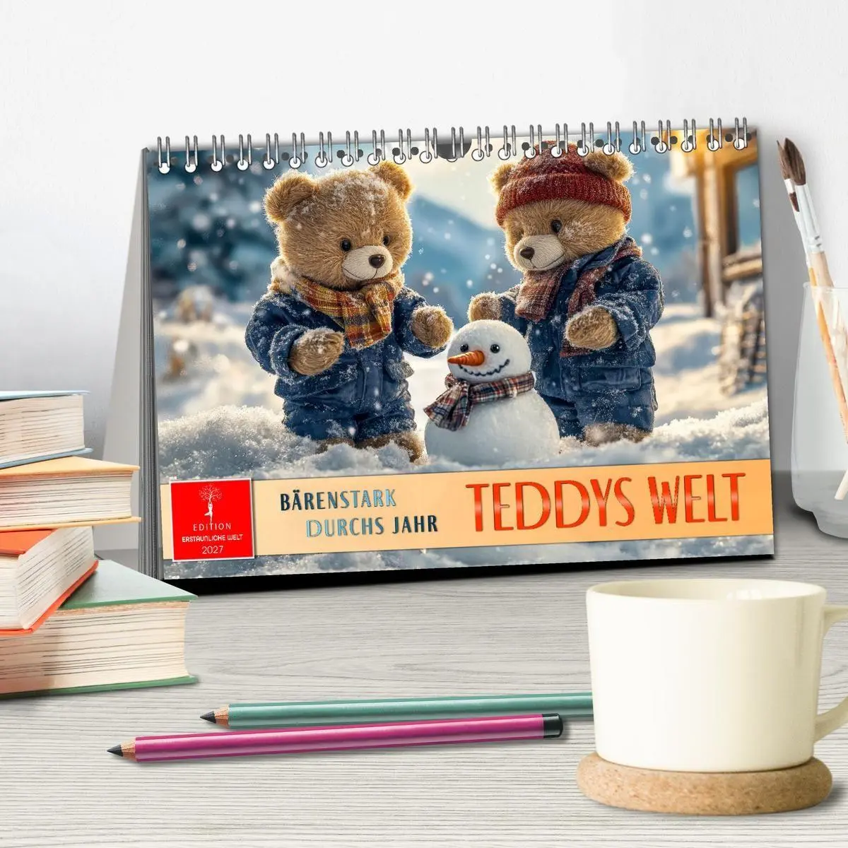 Bild: 9783516825688 | Teddys Welt - Bärenstark durchs Jahr (Tischkalender 2027 DIN A5...