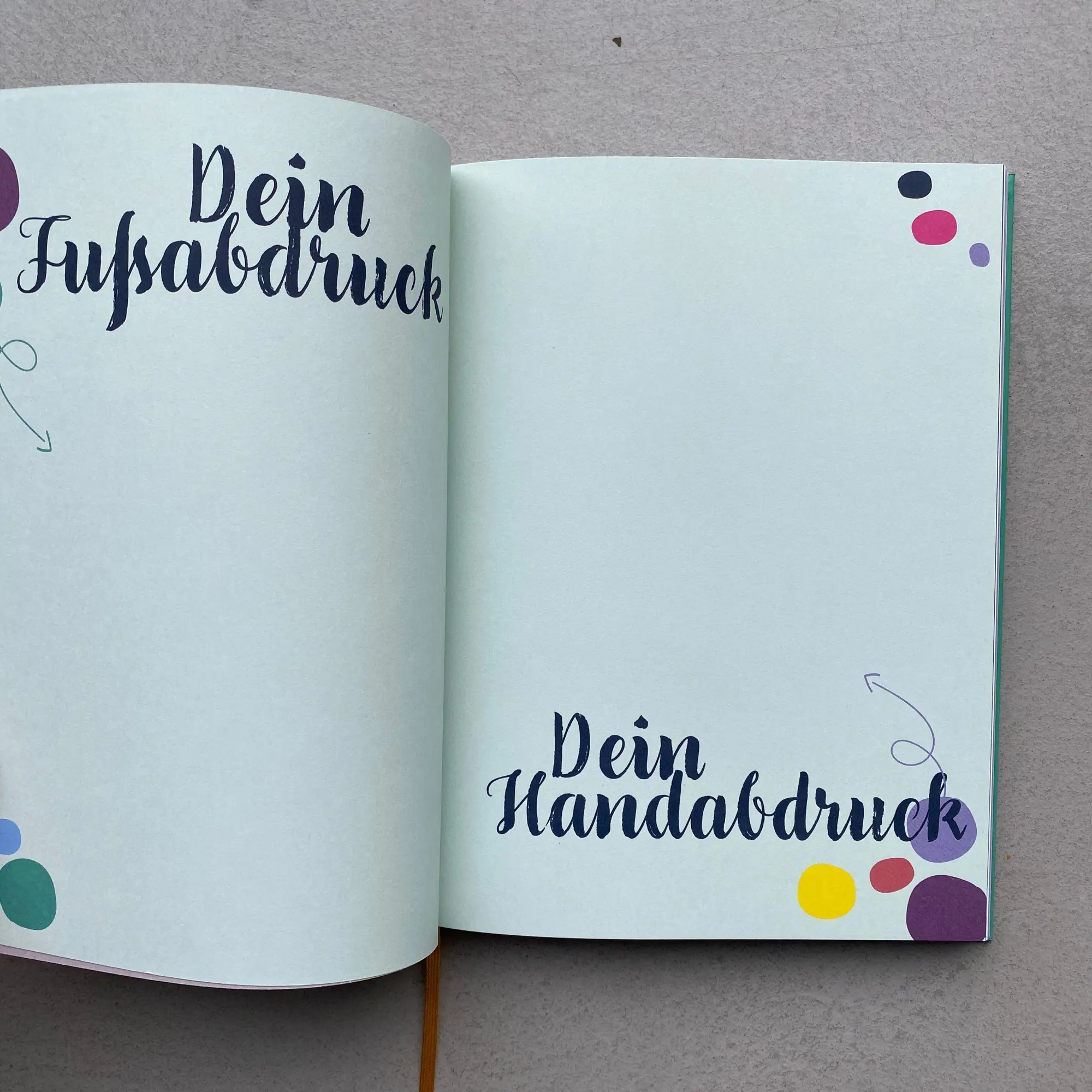 Bild: 9783982408088 | Kunterbunte Babyzeit | Mein Babytagebuch | Maauwikids | Buch | 104 S.