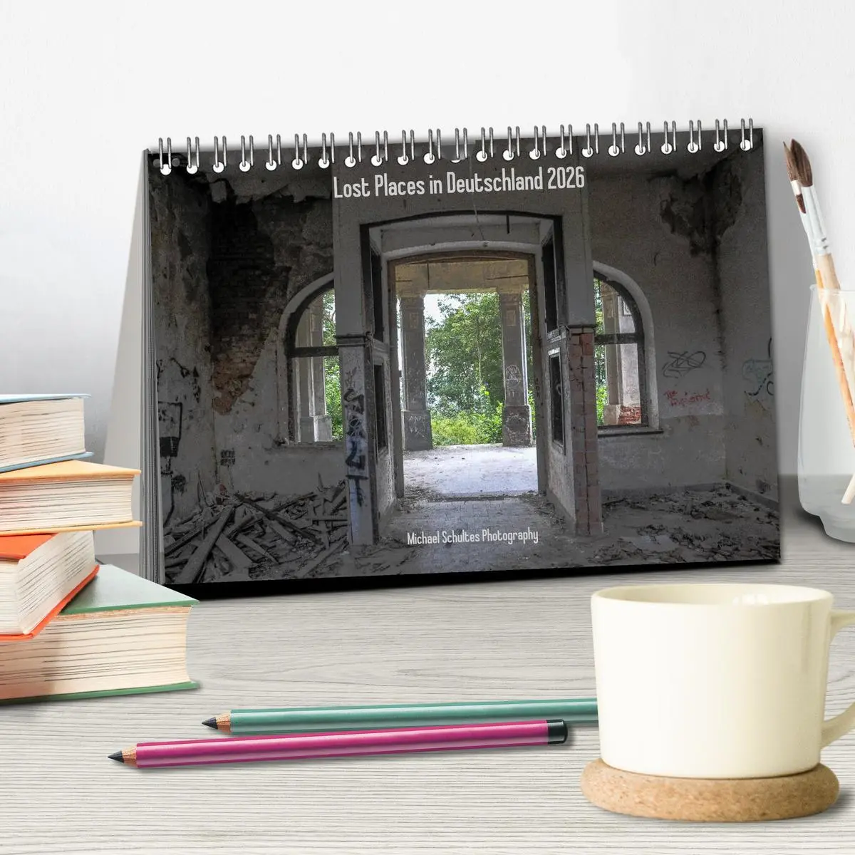 Bild: 9783516190489 | Lost Places in Deutschland 2026 (Tischkalender 2026 DIN A5 quer),...