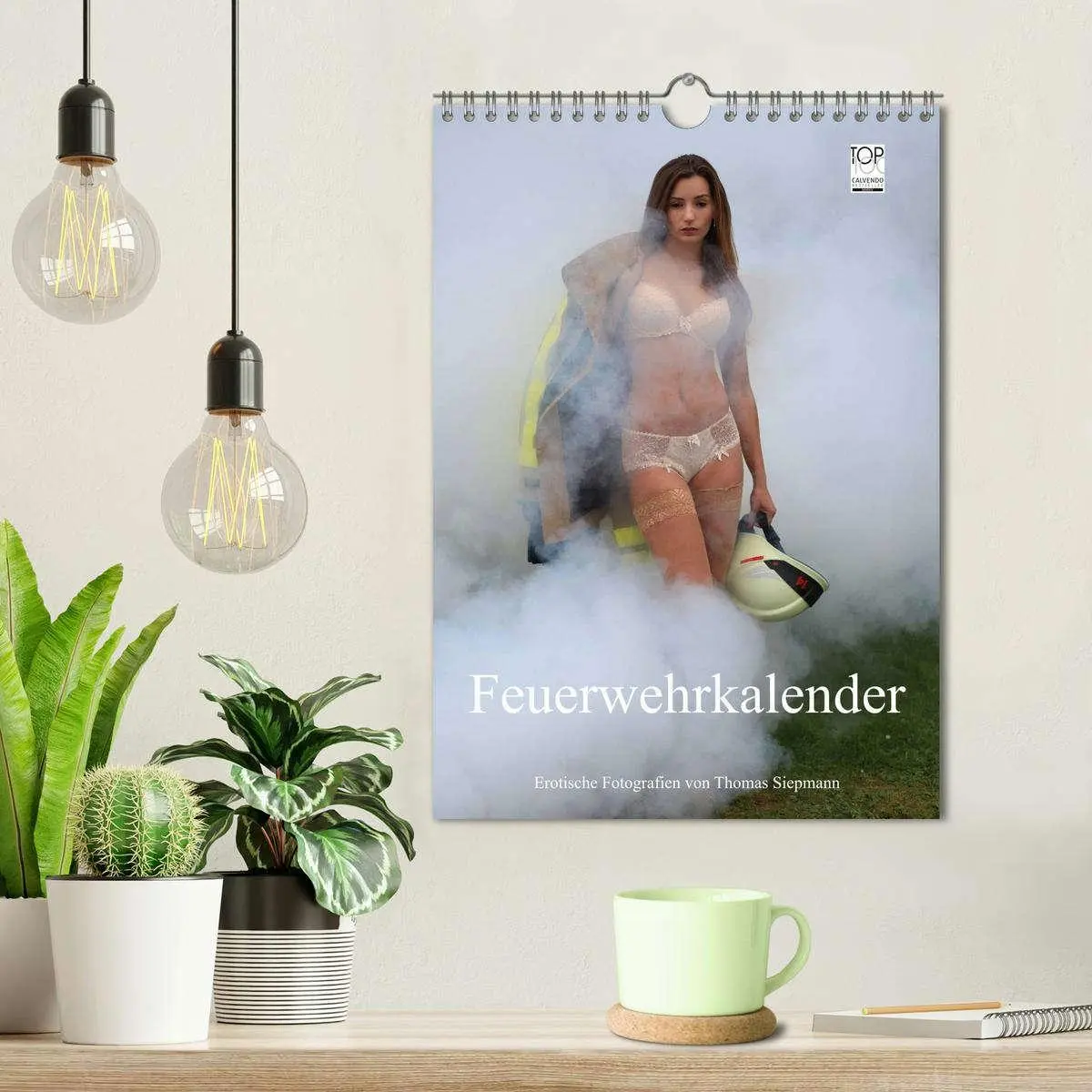 Bild: 9783516480689 | Feuerwehrkalender - Erotische Fotografien von Thomas Siepmann...
