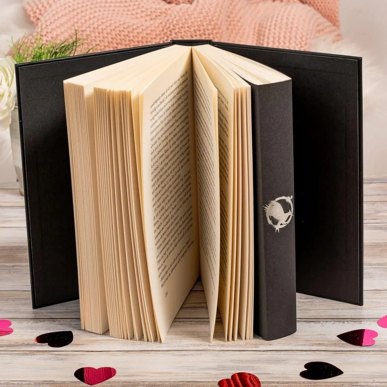 Bild: 9783789121289 | Die Tribute von Panem 2. Gefährliche Liebe | Suzanne Collins | Buch