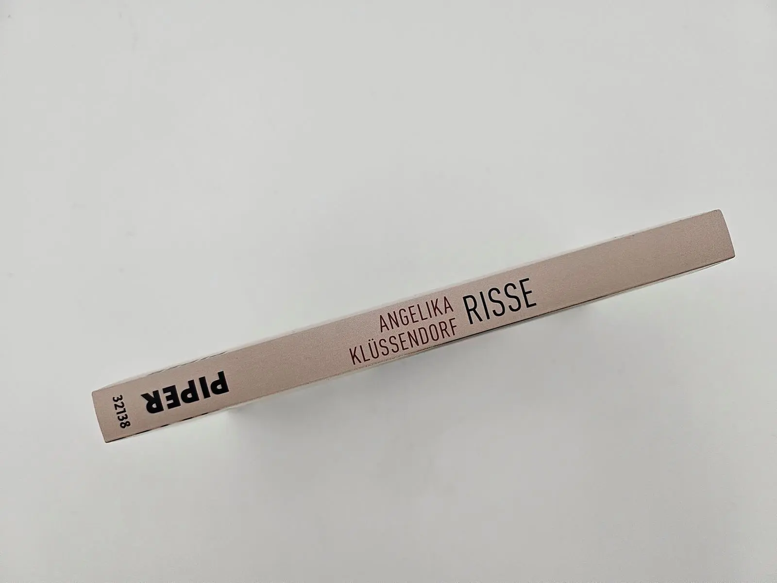 Bild: 9783492321389 | Risse | Angelika Klüssendorf | Taschenbuch | 176 S. | Deutsch | 2025