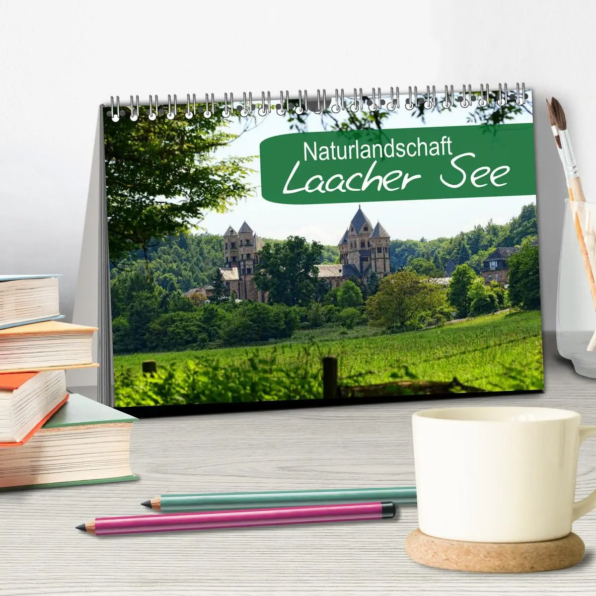Bild: 9783457772089 | Naturlandschaft Laacher See (Tischkalender 2026 DIN A5 quer),...