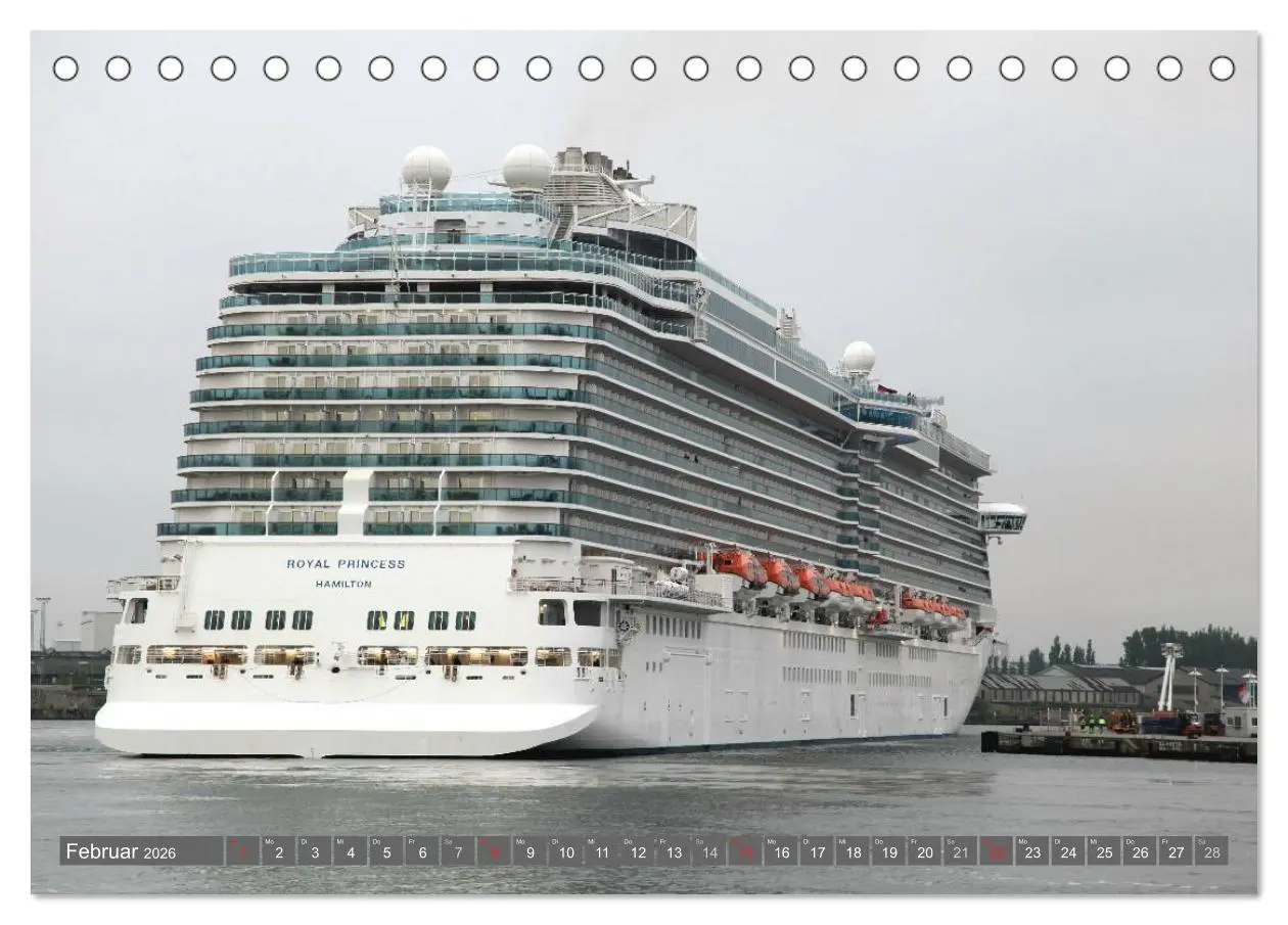Bild: 9783516045789 | Kreuzfahrt Warnemünde (Tischkalender 2026 DIN A5 quer), CALVENDO...