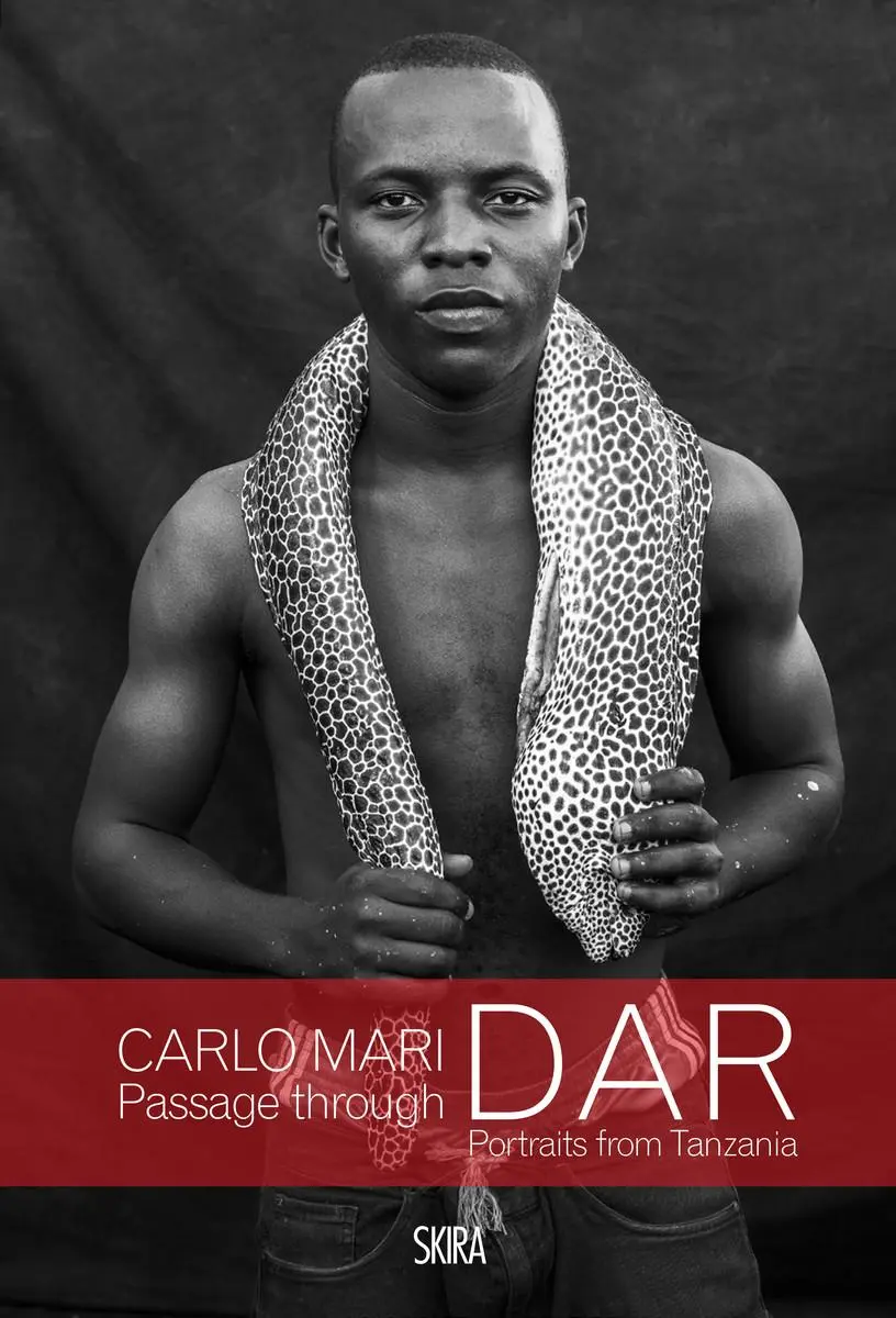 Cover: 9788857239989 | Carlo Mari: Passage Through Dar | Portraits from Tanzania | Buch