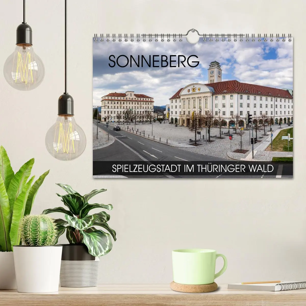 Bild: 9783457800690 | Sonneberg - Spielzeugstadt im Thüringer Wald (Wandkalender 2026 DIN...