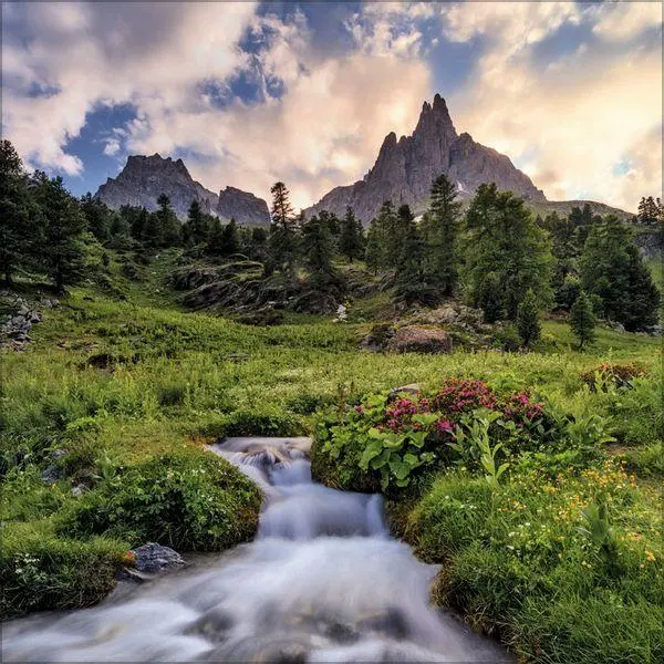 Bild: 9783819300790 | Alpen 2027 | Broschürenkalender mit Ferienterminen. Format: 30 x 30 cm
