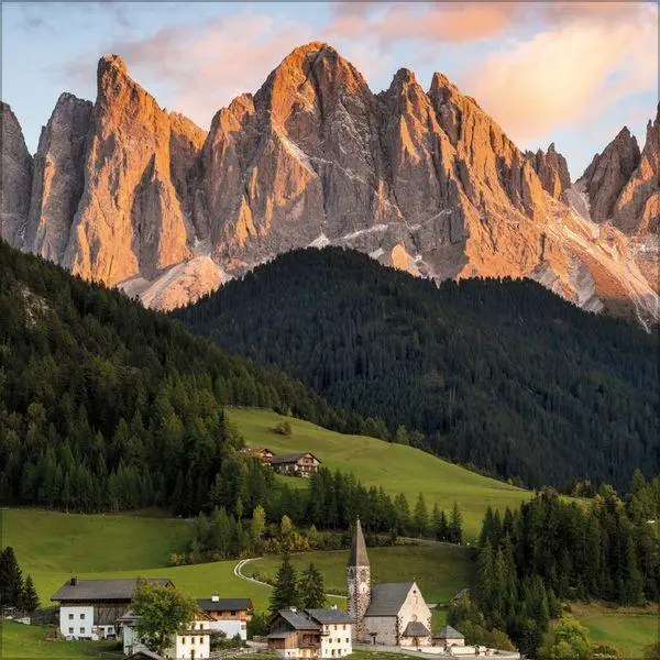 Bild: 9783819300790 | Alpen 2027 | Broschürenkalender mit Ferienterminen. Format: 30 x 30 cm