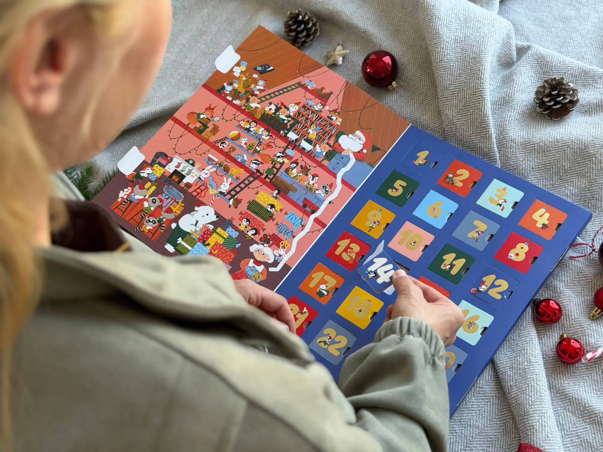 Bild: 9783833911590 | Bald ist Weihnachten! Ein Adventskalender mit 24 Mini-Büchern | Buch